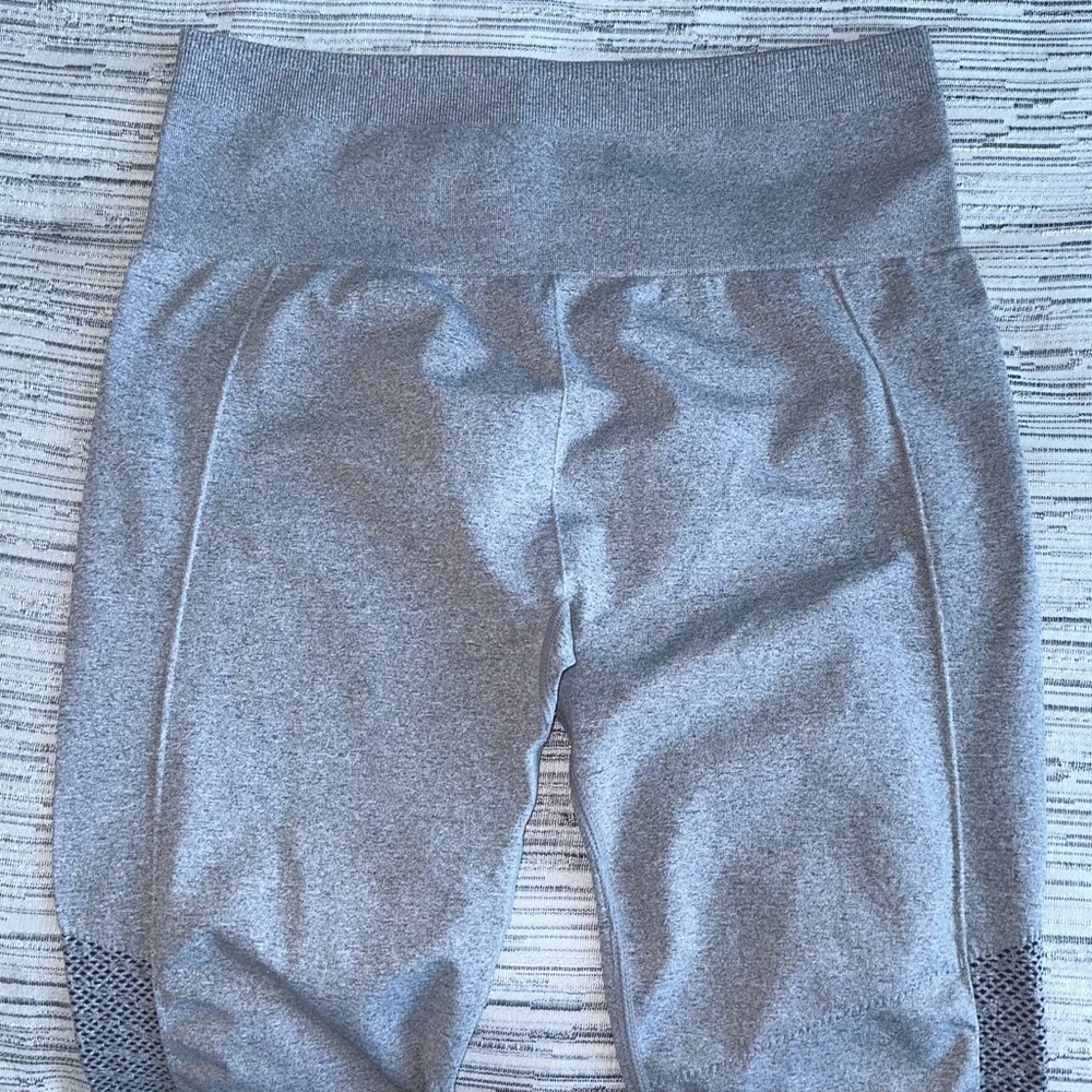 Fabletics Leggings - Picture 2 of 3